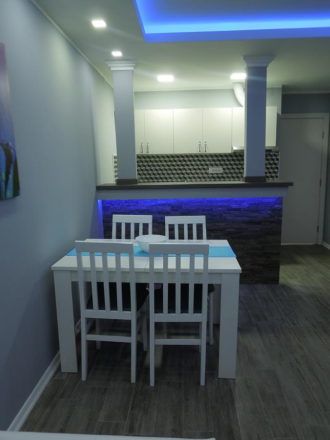 Danube Blue Appartement Belgrado Buitenkant foto